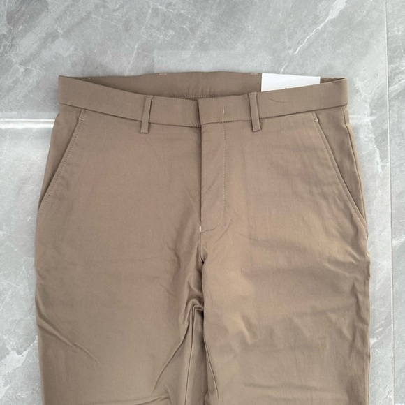 Men’s Tommy Hilfiger THFlex Tate Stretch Khaki Dress Pants Size 30W X 30L - Picture 3 of 16